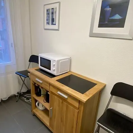 Apartment Great 2 Bedroom Flat In The Center - Mainau 12