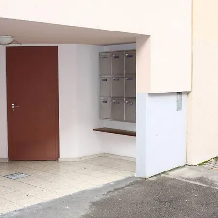 Apartment Great 2 Bedroom Flat In The Center - Mainau 12 Zurich