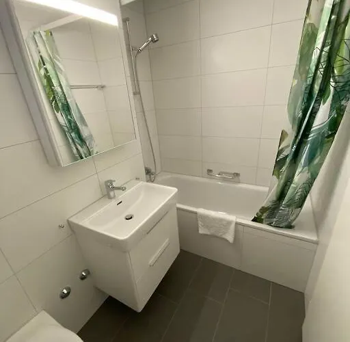 Great 2 Bedroom Flat In The Center - Mainau 12 Apartment *