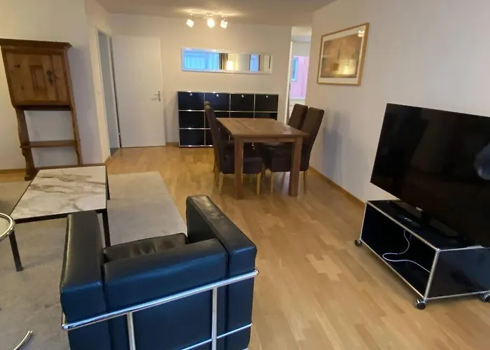 Great 2 Bedroom Flat In The Center - Mainau 12 *