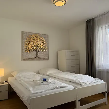 Great 2 Bedroom Flat In The Center - Mainau 12 *